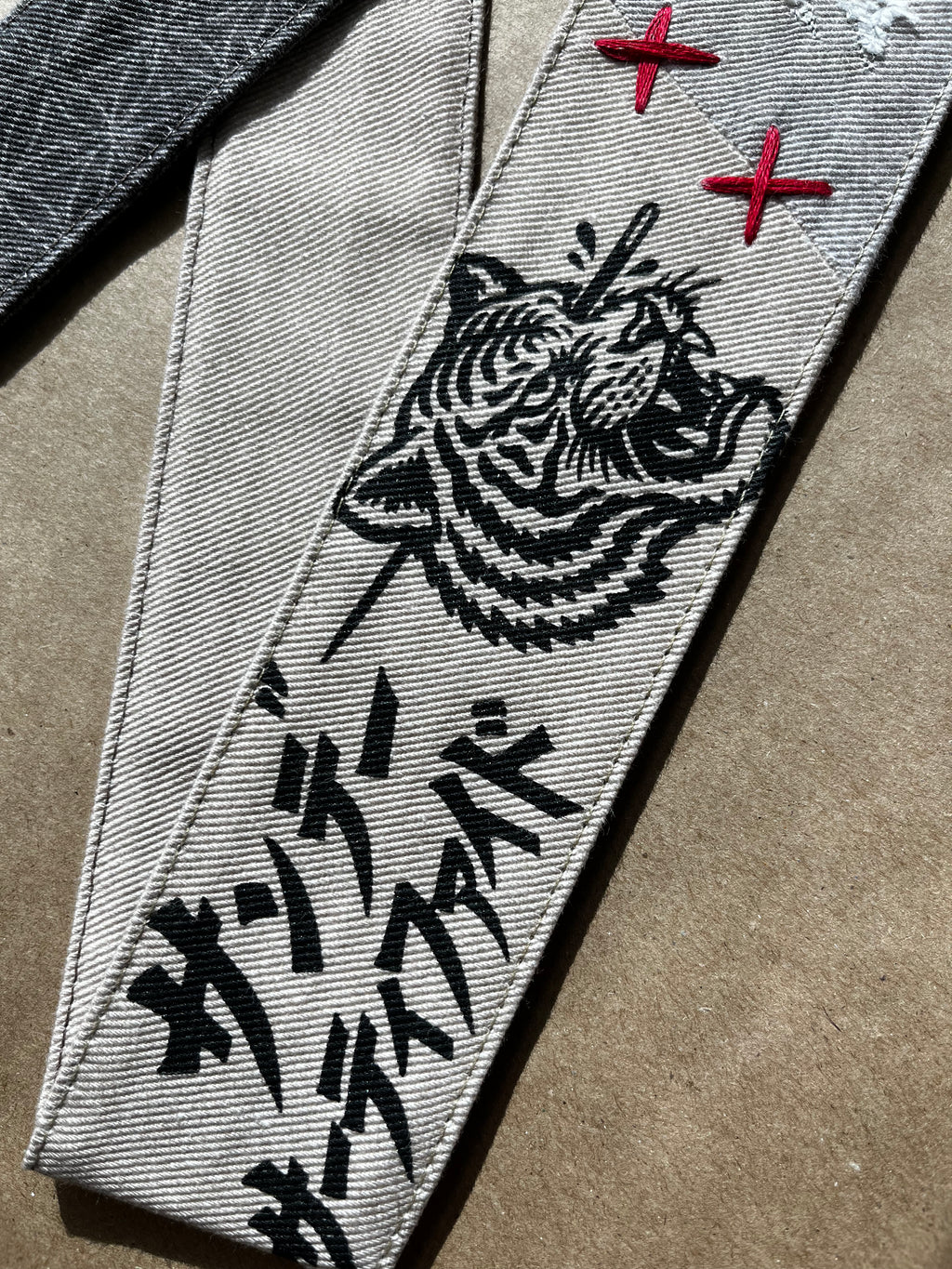 1 OF 1 "SUNDAY TIGER" HEADBAND