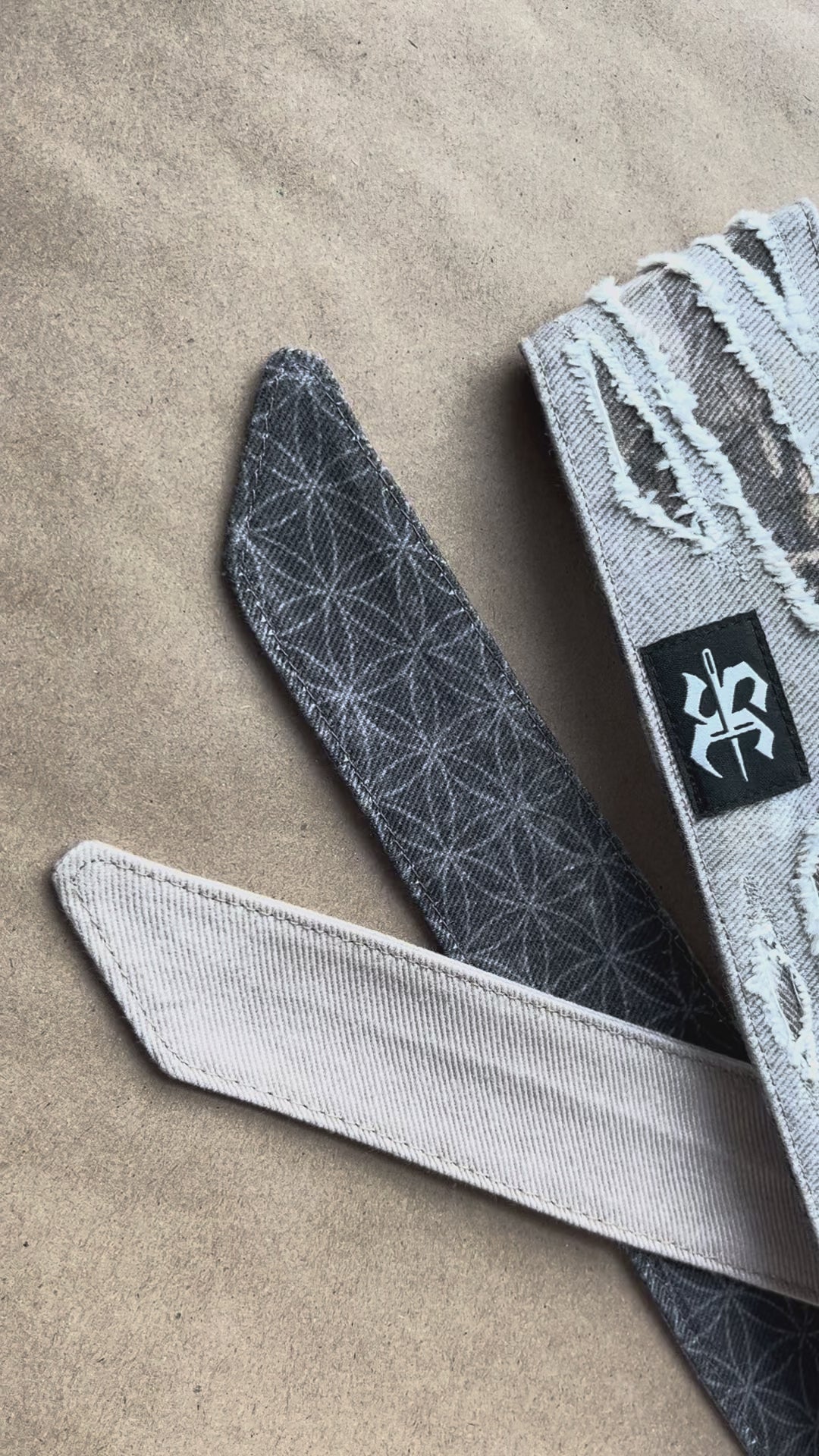 1 OF 1 "SUNDAY TIGER" HEADBAND